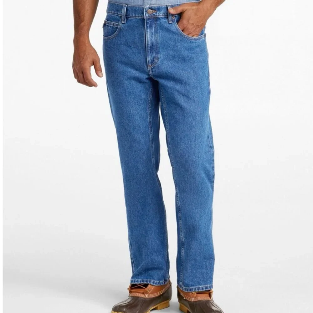 L.L. BEAN Men’s‎ Standard Fit Straight Leg Jeans | Size W42 x L28